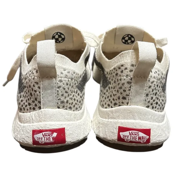 Vans UltraRange VR3 Cush Sneakers,Size 6.5,Made in Vietnam - Image 4