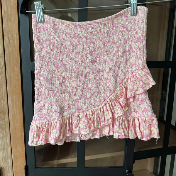 Zara smocked floral mini skirt ruffle ruched wrap high rise stretchy - Image 2