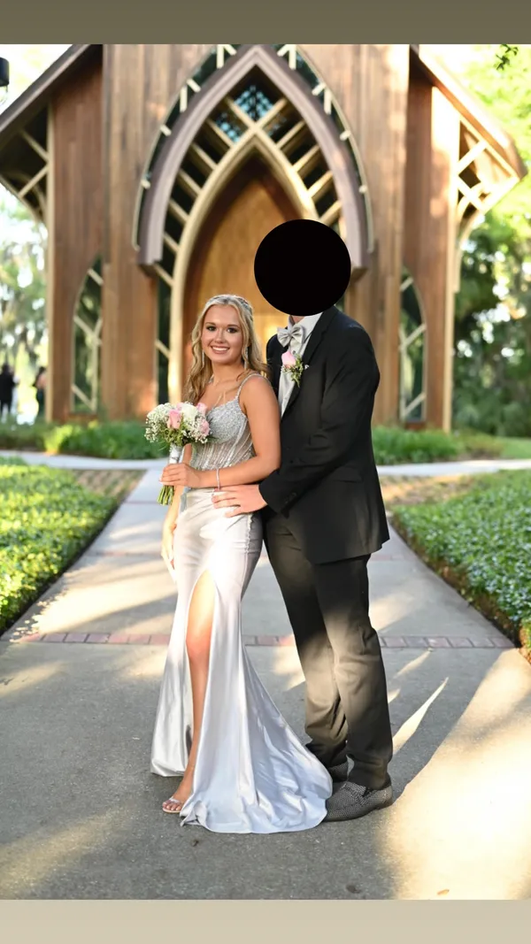 Silver prom dress Size 0 - Image 3