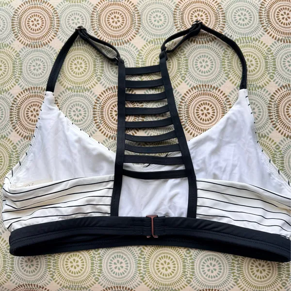 Calia by Carrie bathing suit top - Image 2
