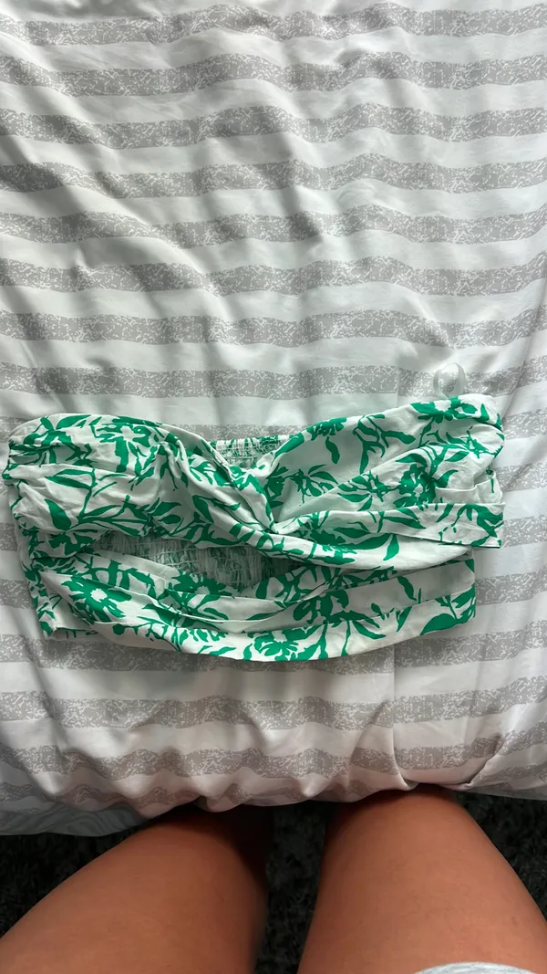 Hello Molly Strapless green top  - Image 3