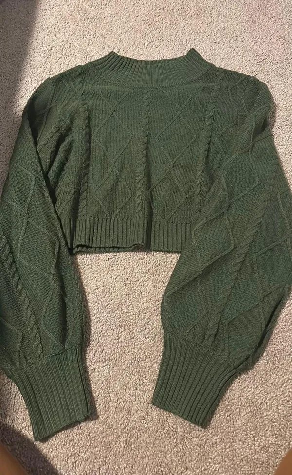 SheIn Olive Green Sweater - Image 3