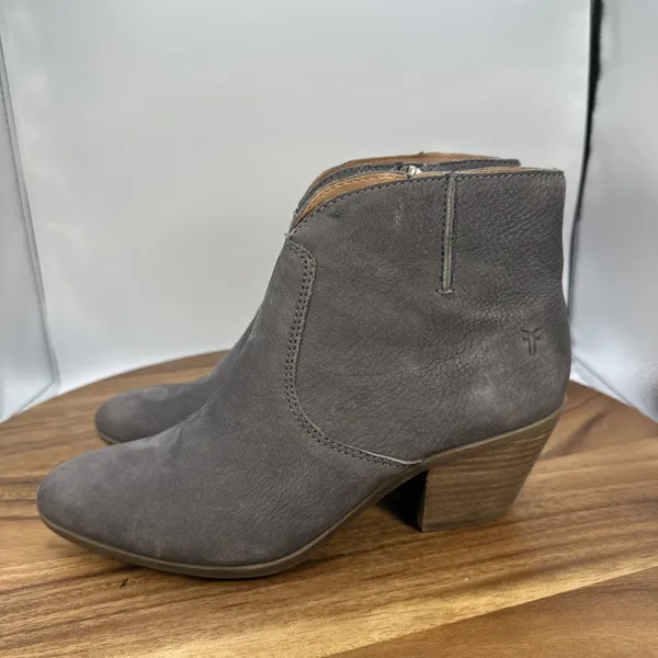Frye Judith Seam‎ Bootie Ankle Boots Gray Leather Western Festival Women's 7.5M - Image 3