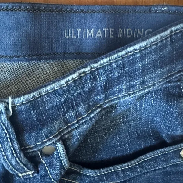 Wrangler Ultimate Riding Women's Dark Blue Flare Jeans Western Cowgirl - Image 2