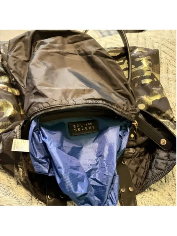 NEW Sol and Selene It Girl Reversible Metallic Camo Tote NWOT - Image 9