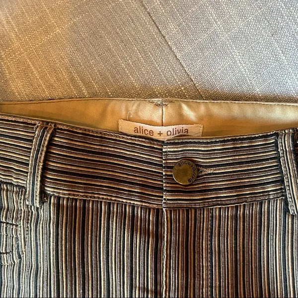 Alice + Olivia Gold Black Contrast Stripe Flare Pant Size 6 - Image 4