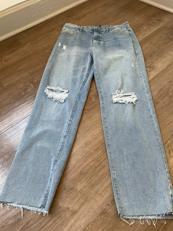 high rise straight leg distressed denim jeans women’s size 13/31 - Image 9