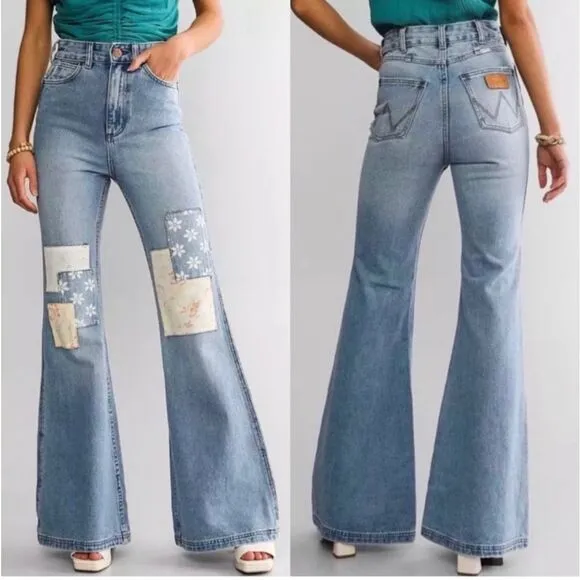 Wrangler x Billabong patched high rise super flare jeans size 24 - Image 2
