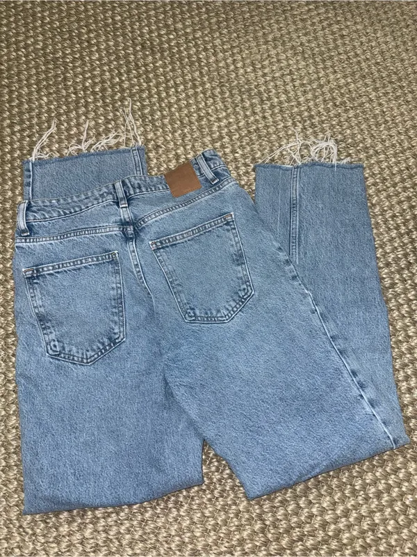 Zara High Rise Z1975 straight leg jeans - Image 3