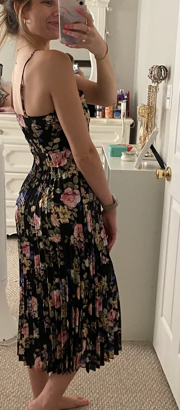 Radiant Drama Black Floral Print Pleated Halter Mid Dress - Image 7