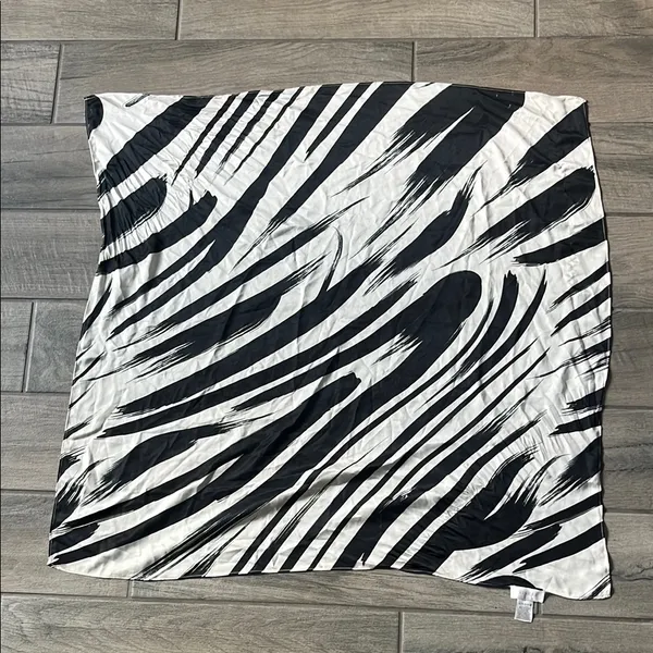 Meshki Black and White Zebra Top - Image 2
