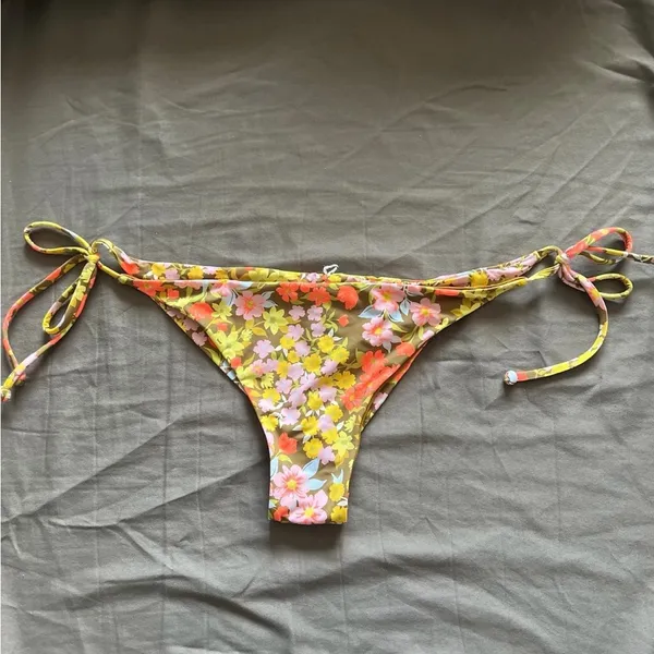 Billabong Bring on the bliss tanga bikini bottom NWOT - Image 5