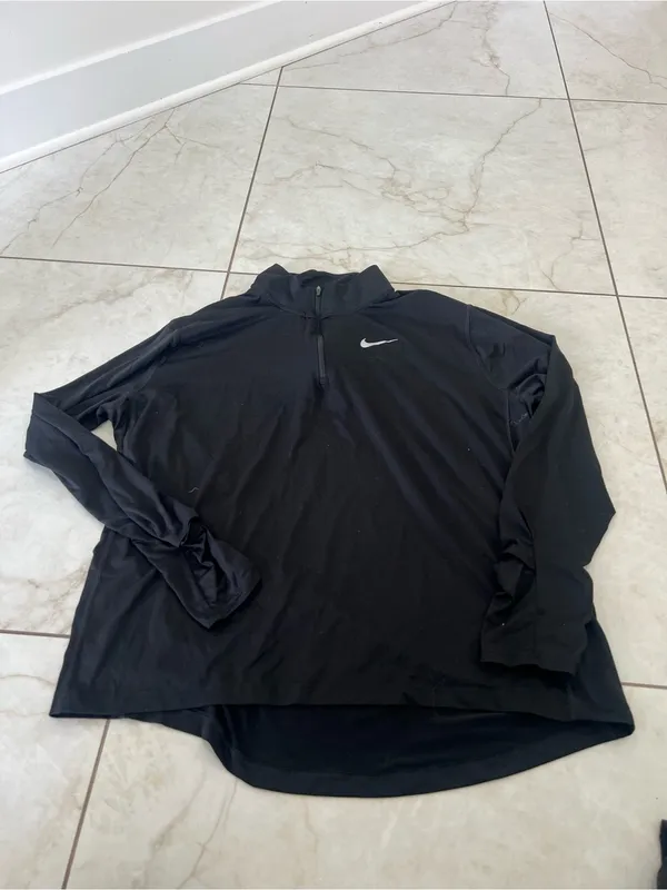 Nike Black Element Running Top Size XL - Image 2