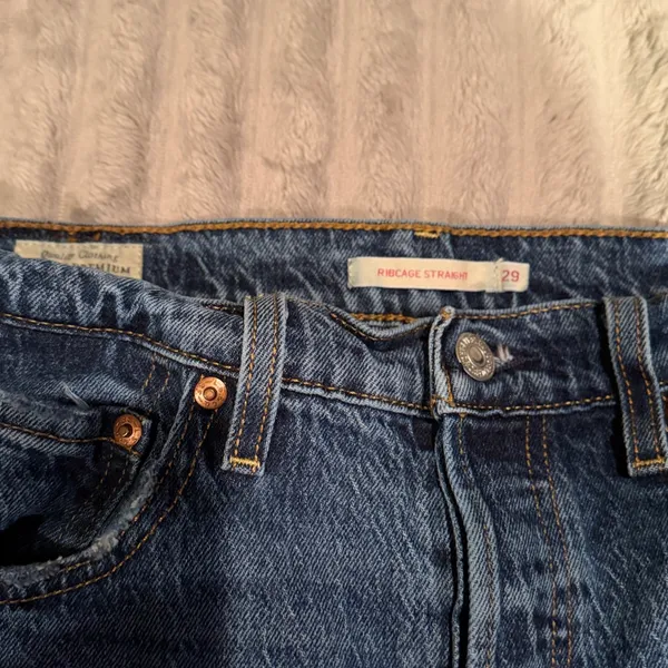 Levis Ribcage Straight Ankle Jeans 29 Medium Wash Button Fly Raw Hem High Rise - Image 3
