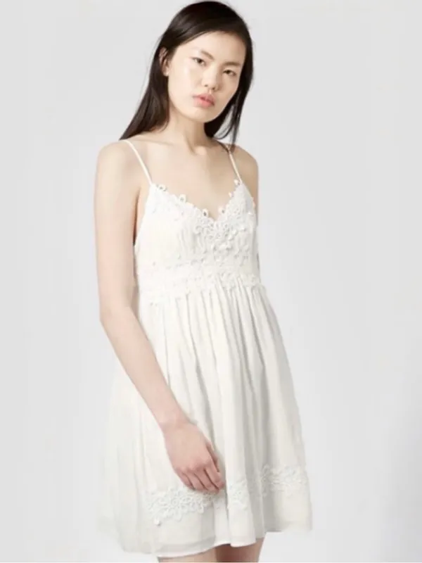 Topshop Babydoll Appliqué White Lace-Trim Slip Dress Adjustable Straps Sz SP - Image 2