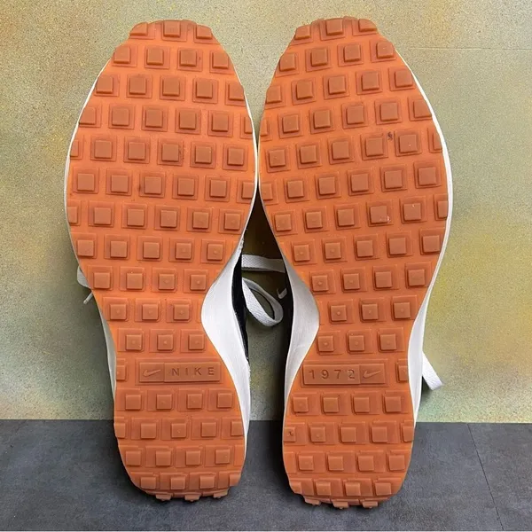 Nike Waffle Debut Women's White Retro Style Sneakers Size 11 - Image 16