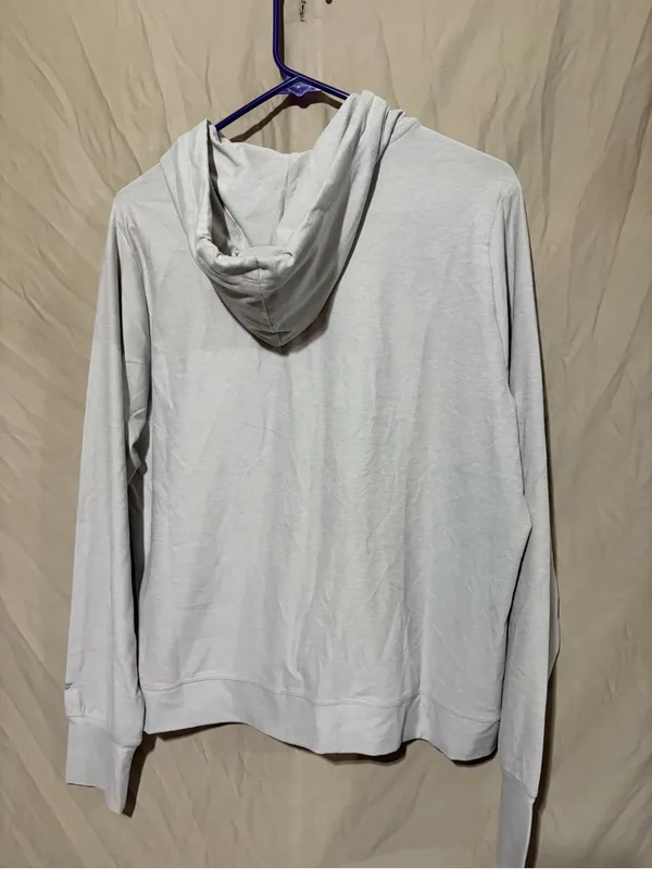Fabletics sweatshirt - Image 3