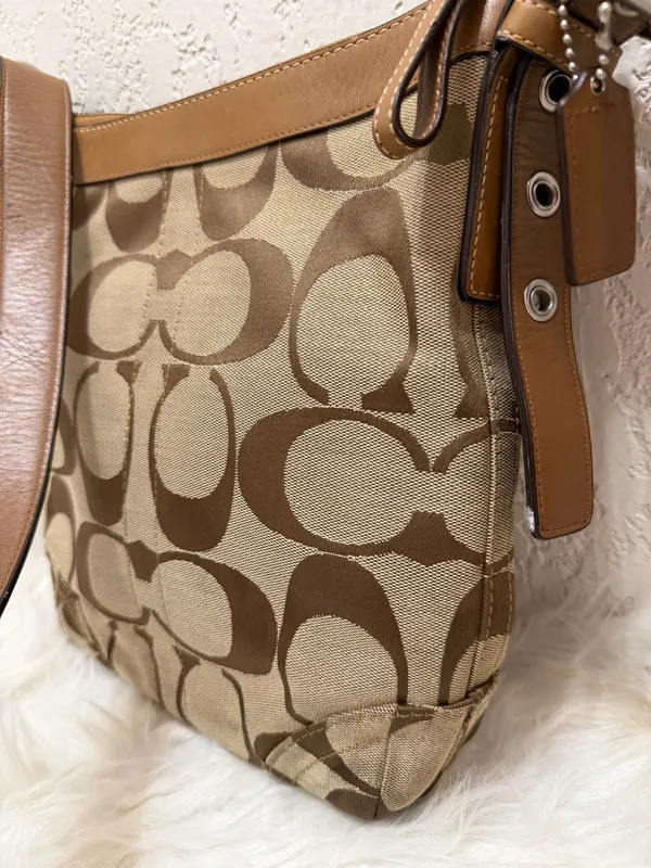Coach Bag Crossbody Leather - Image 8