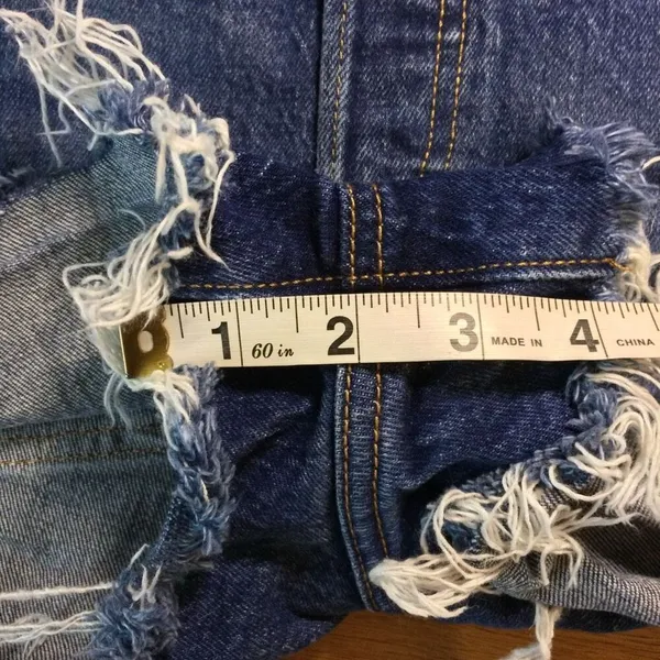 Levi’s ribcage shorts Jean shorts 28 button-fly medium dark wash distressed jort - Image 2