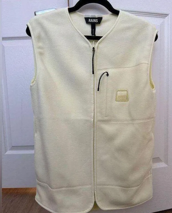 Yellow Vest - Image 7