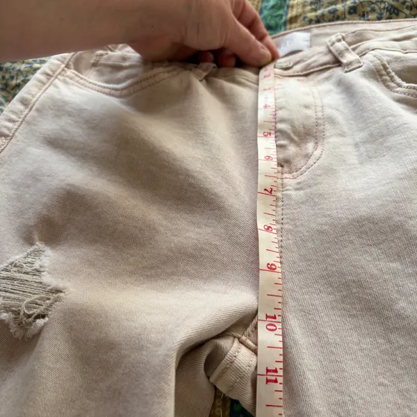 VERVET‎ Skinny High-Rise Distressed Crop Jean in Blush/Taupe, Size 27 - Image 11