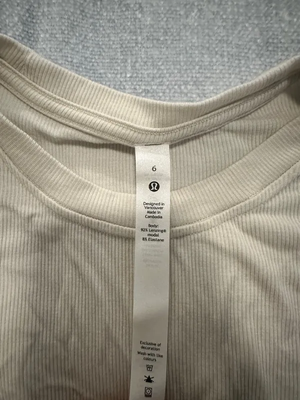 Lululemon shirt - Image 3