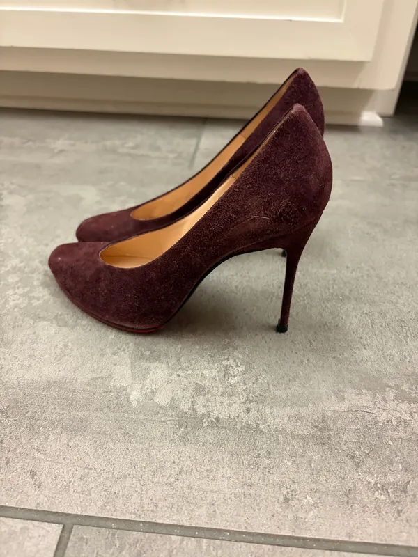 Christian Louboutin Pumps - Image 2