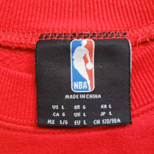 Chicago Bulls NBA Crop Sweatshirt Womens Large Red Crewneck Pullover Long Sleeve - Image 4