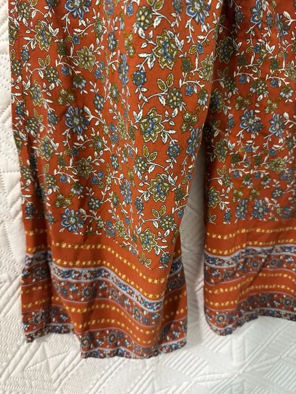 Live To Be Spoiled Floral Print Wide Leg Jumpsuit fits like size 8 - Image 4