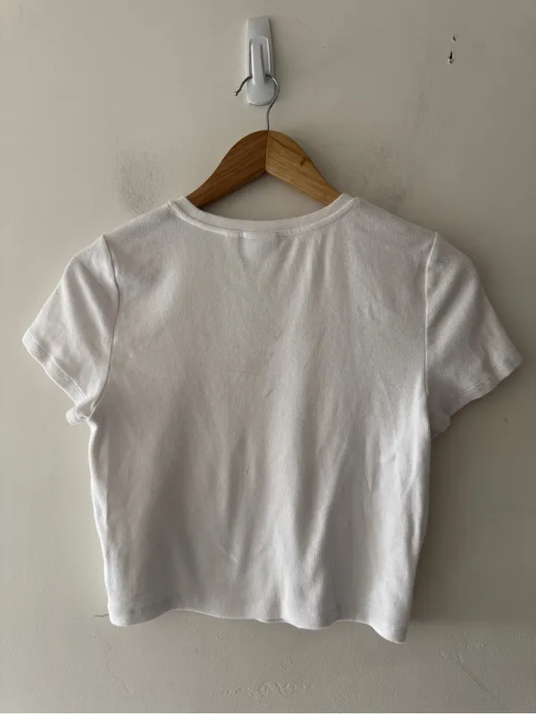 Aritzia TNA‎ HomeStretch Ribbed Tune Waist Basic Tee - Image 4