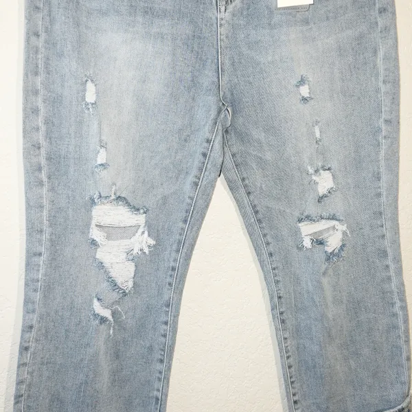 Risen NWT High Rise Distressed Boyfriend Medium Wash Jeans Size 2XL - Image 4