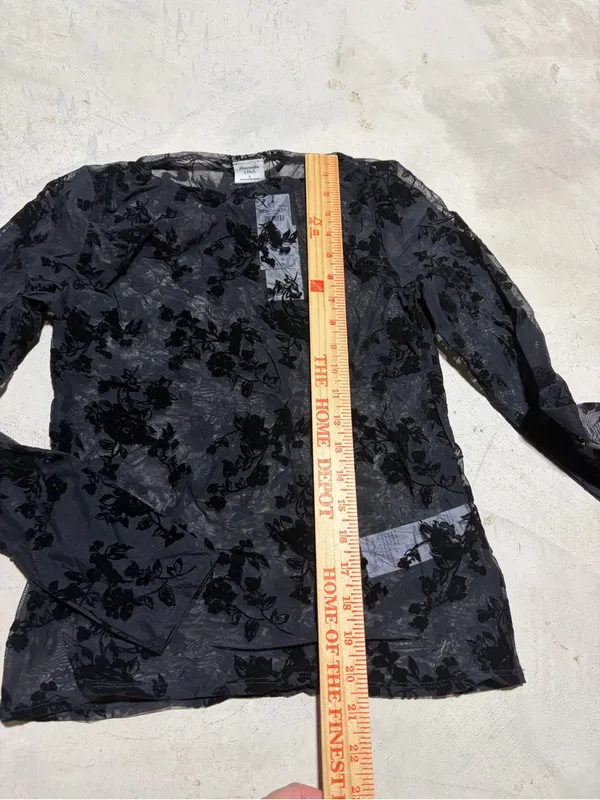Abercrombie & fitch NWT Sheer Black Floral Long-Sleeve Top small MSRP$50 - Image 3
