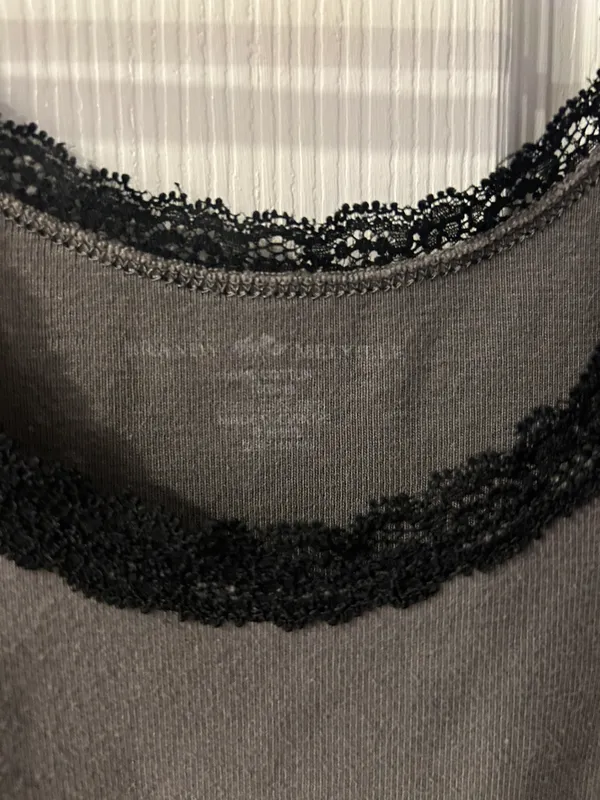 Brandy Melville Women's Grey and Black Lace Top - Image 2