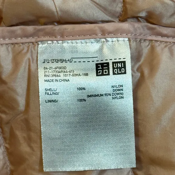 Uniqlo Ultra Light Down Vest Large Peach Pink Puffer Quilted Water Repellent - Image 6