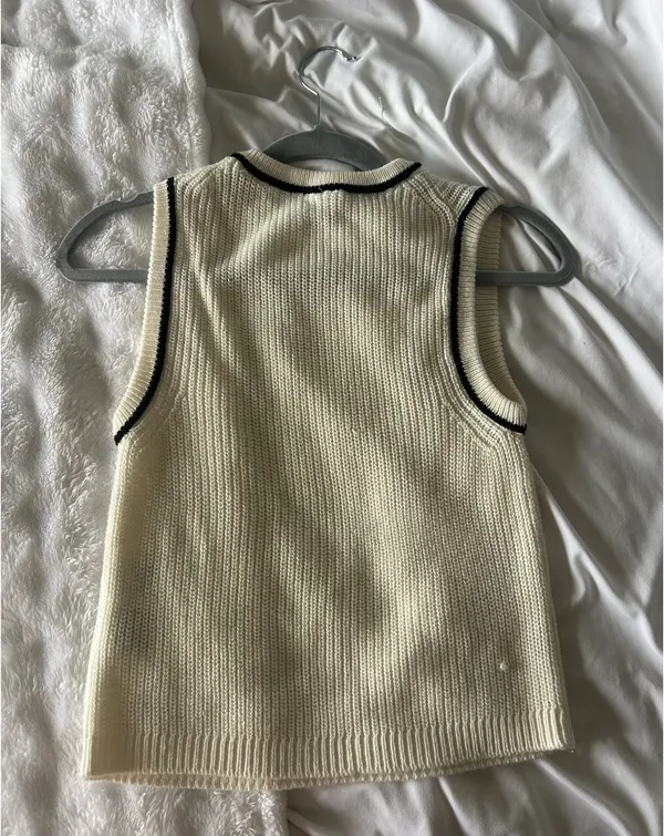 H&M Sweater - Image 2