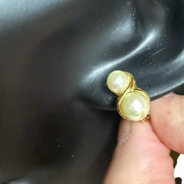 Vintage 1950s Gold-tone Clip-on Earrings Faux Pearls RMN Stamped - Image 3