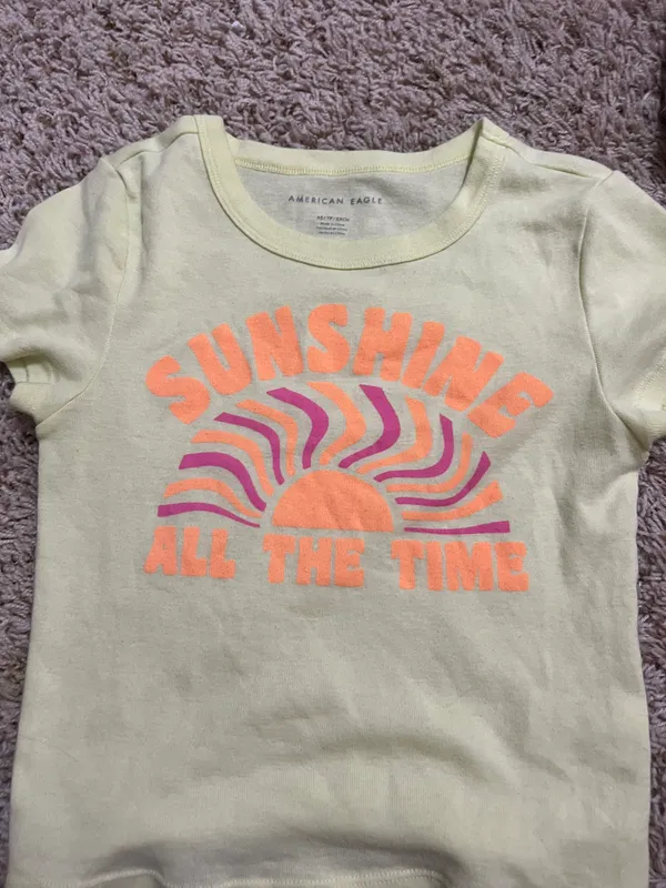American Eagle cropped tshirt - Image 3