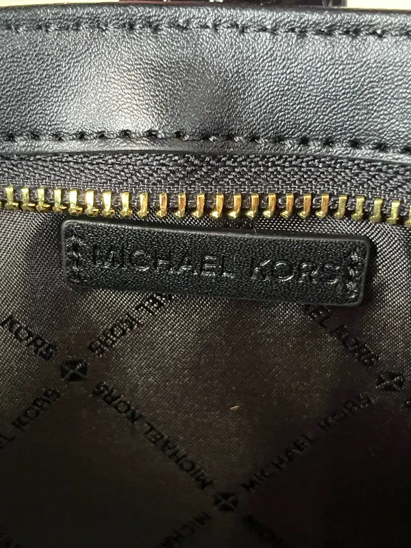 Michael Kors Carmen Small Pouchette - Image 10