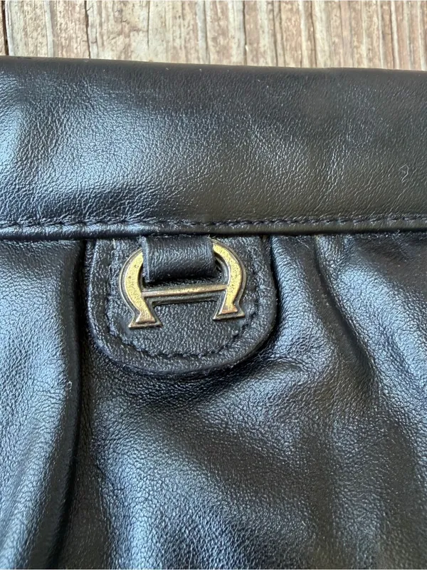 Vintage Etienne Aigner Black Leather Clutch Shoulder Bag Detachable Strap Purse - Image 9