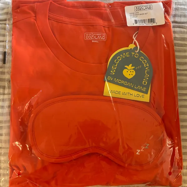NWT Cozyland Mia boxer mask set in scarlet - Image 4