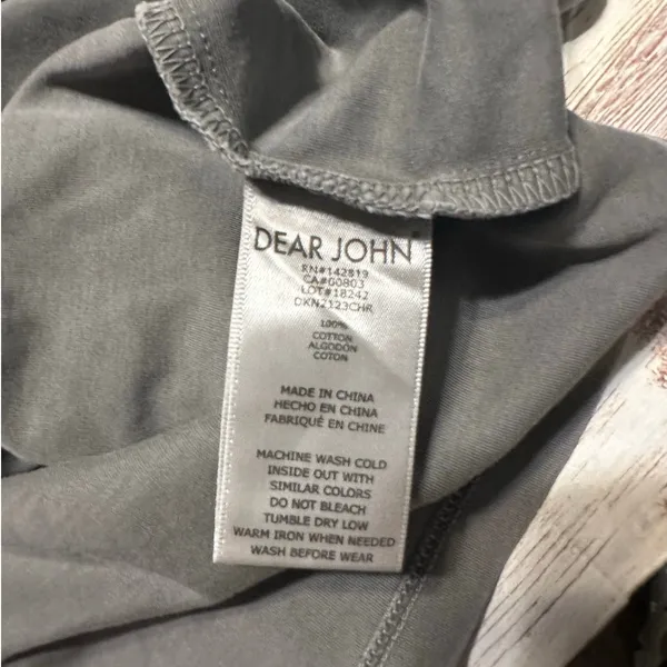 Dear John Maddox Boyfriend Cropped Tee Size Medium Short-Sleeve Premium - Image 4
