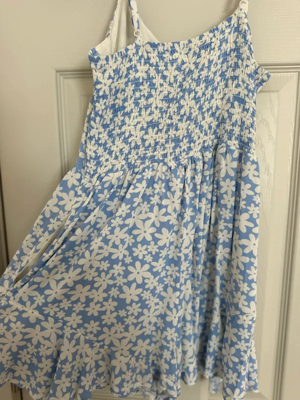 White And Blue Flowered Casual Romper Size M - Image 4