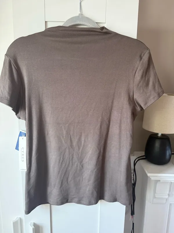 Short Sleeve Mock Neck Brown - Image 5
