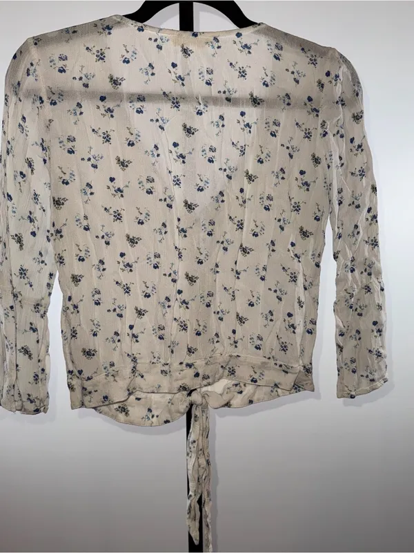 Hollister Floral Tie-Front Button Up Down Blouse Size Medium M Summer Boho - Image 5
