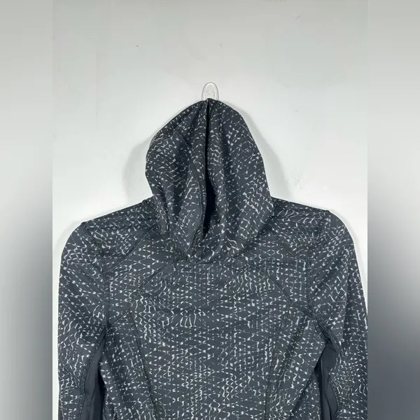 Lululemon Daily Practice Jacket Womens 4 Black Gray Print Hooded Full Zip‎ - Image 9