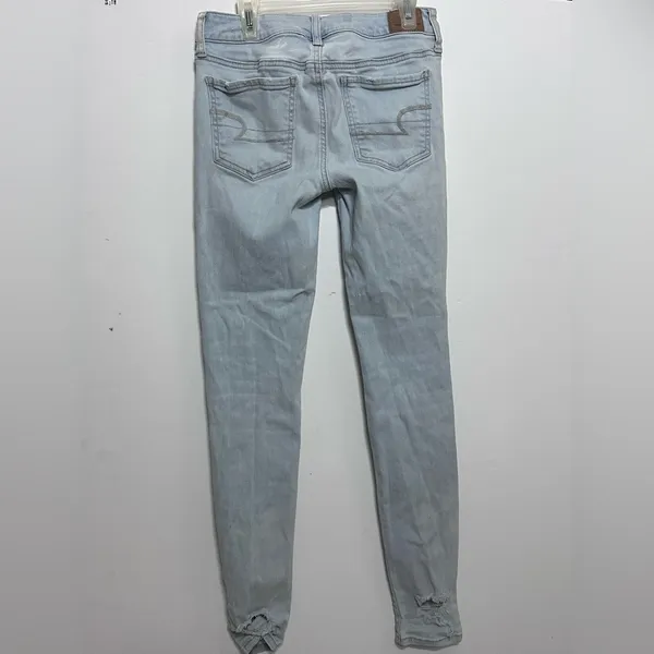 American Eagle Women Super Stretch Light Blue Denim Ripped Jegging jeans size 4‎ - Image 7