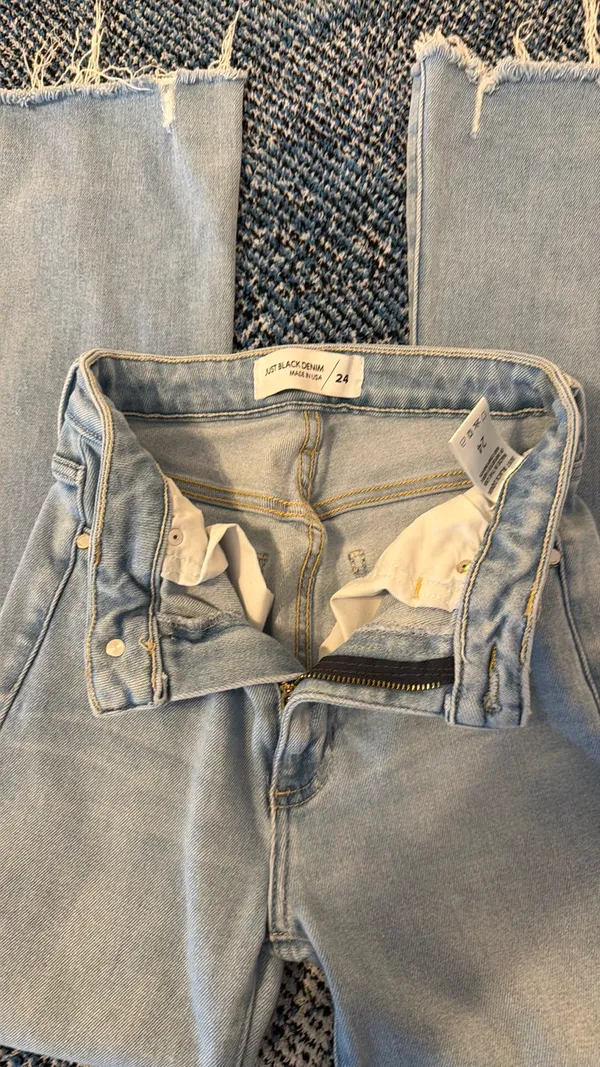 Boutique Denim Jeans - Image 3