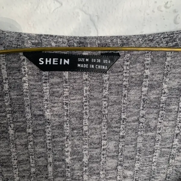SheIn Gray Long Sleeve Crop Top - Image 3