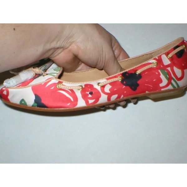 New Womens Authentic Coach Flats Satin Leather 5.5 6 Red Ivory Tassels Shoes Log - Image 6