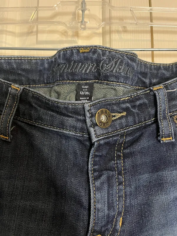 Women’s Platinum Skinny Jeans 12/31L - Image 5